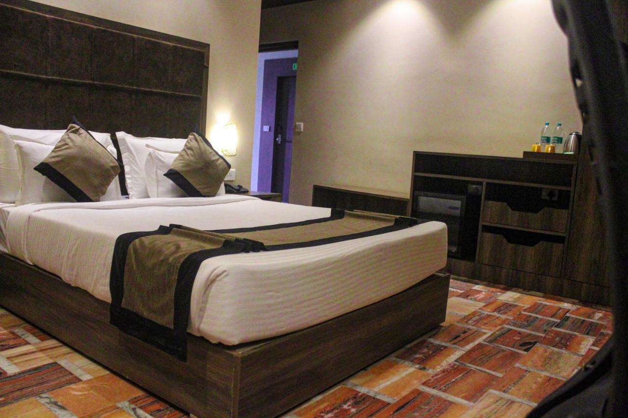 I-Towne' - A Unit Of Hotel Shivam International Deoghar Zewnętrze zdjęcie